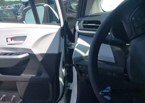 2025 Toyota Sienna Le from USA, damaged, VIN 5TDKRKEC3SS234923